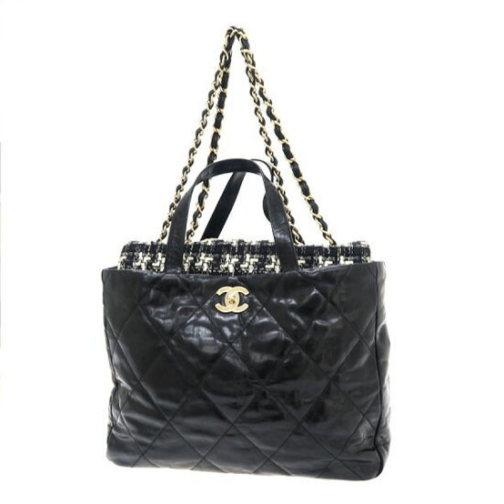 Chanel tweed bag